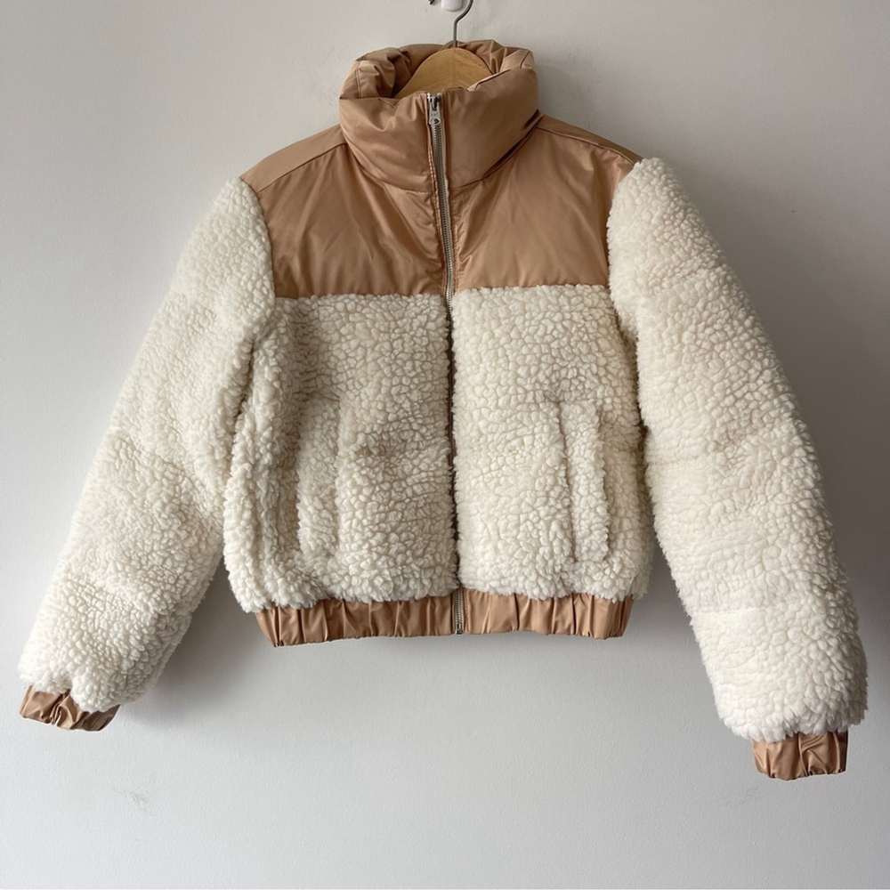 Abercrombie & Fitch Cream and Tan Sherpa Puffer Jacket mini XS ultra collection - Picture 3 of 11